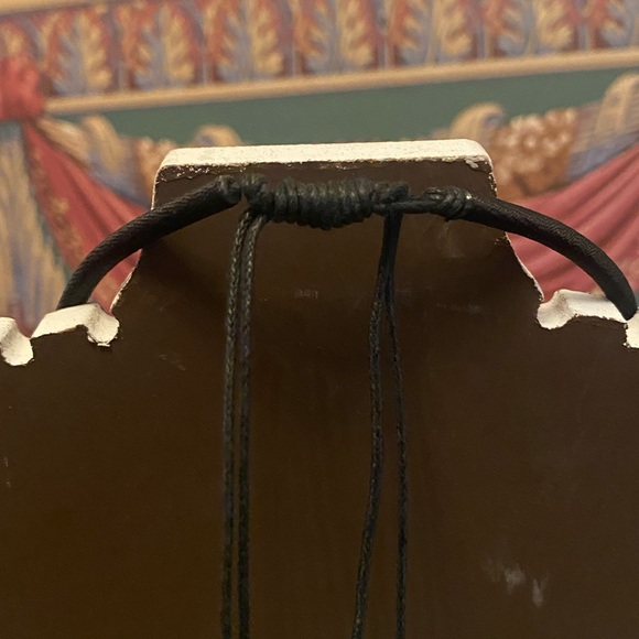 Shell Necklace - Picture 6 of 6